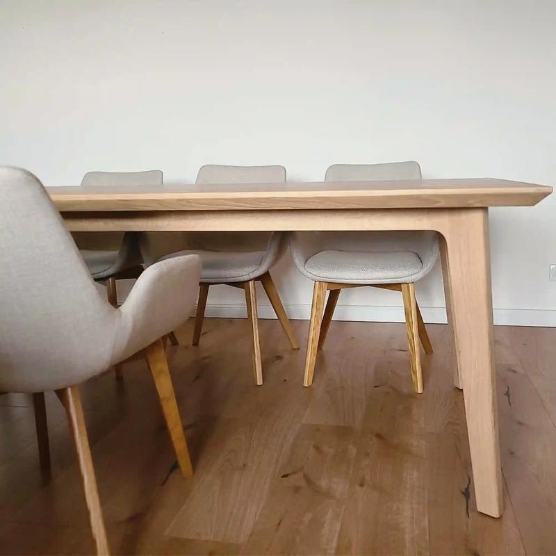 Jak idealnie dobrać stół do liczby osób – praktyczny przewodnik dla każdego wnętrza