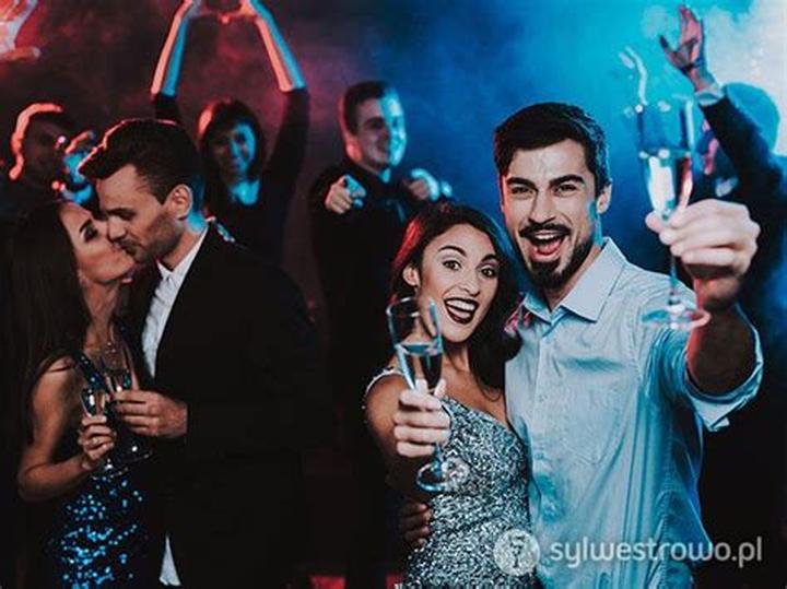 Alternatywy dla Tindera – odkryj inne portale randkowe, które warto poznać