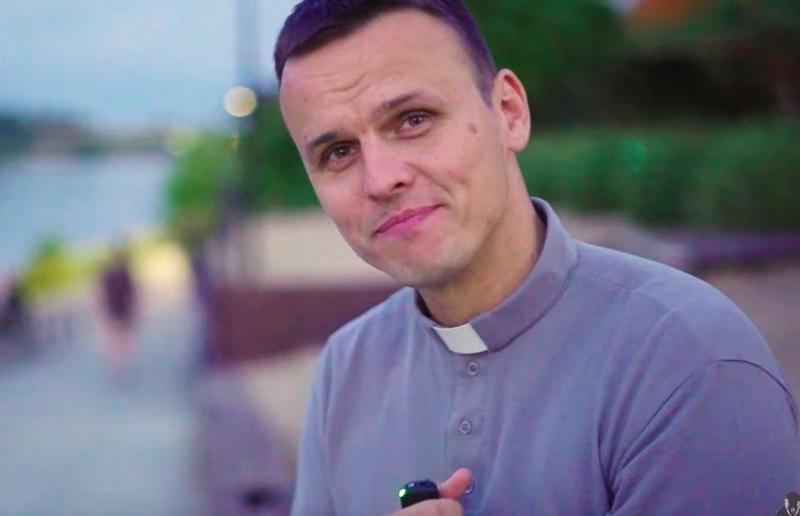 Fenomen księdza na YouTube