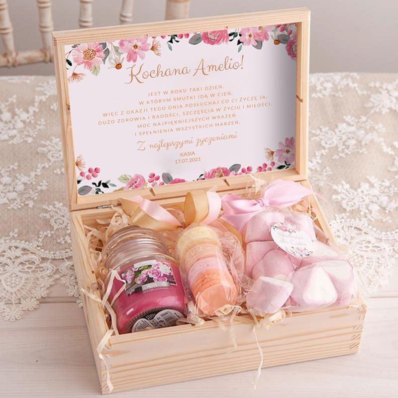 Świąteczne prezenty pod choinkę