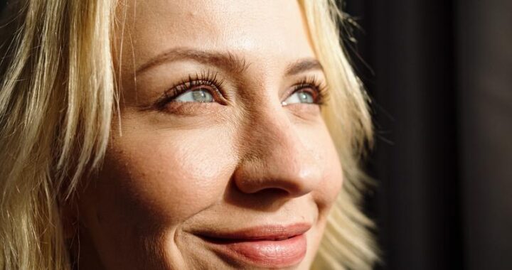 Wada wzroku a ciąża: Jak wpływa na poród naturalny?