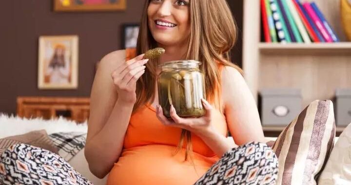 Miód w ciąży – czy to bezpieczny wybór? Sprawdzamy lipowy, manuka, spadziowy i inne rodzaje