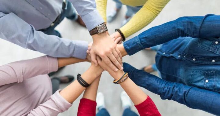 Sekretne zasady relacji: dlaczego nie powinno się pokazywać facetowi, że ci na nim zależy