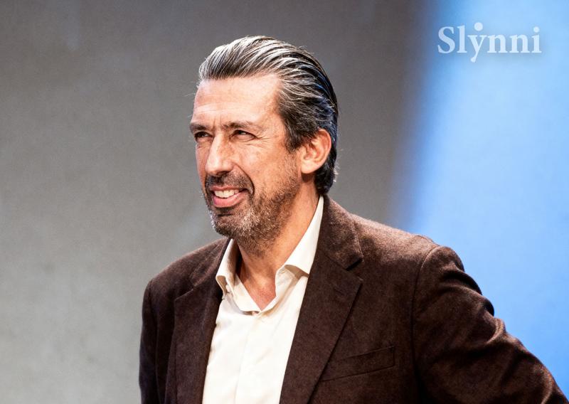 Michael Manousakis biografia