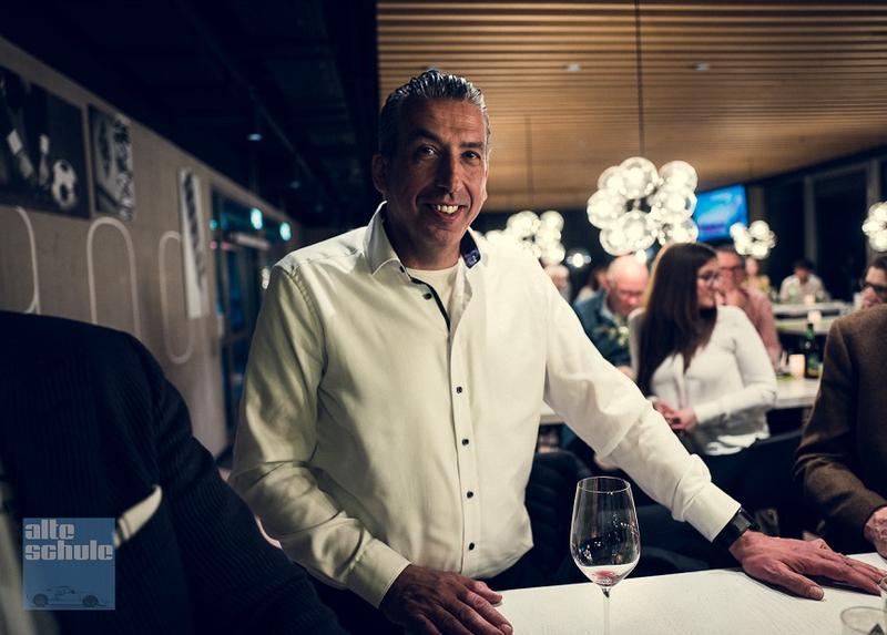 Wiek i kariera Michaela Manousakisa