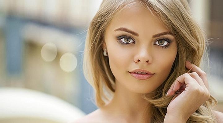 Jak rozpoznać, czy podobam się dziewczynie – kluczowe sygnały do zauważenia