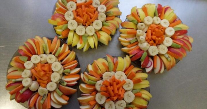 Zdrowe i proste przekąski dla dzieci w przedszkolu – jak zadowolić maluchy?