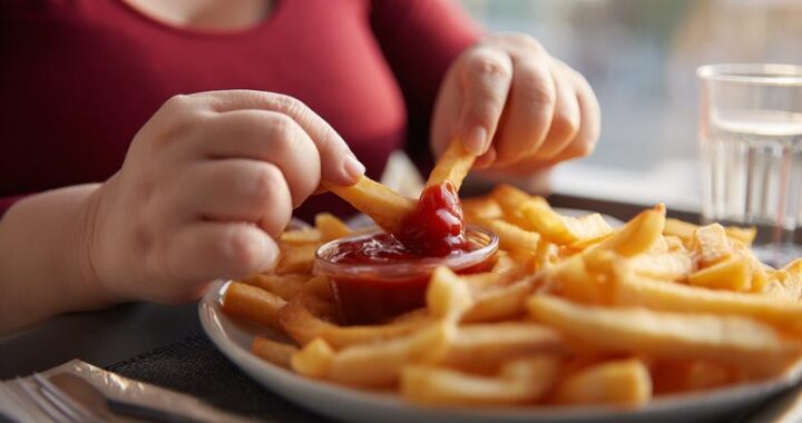 Fast foody w ciąży – czy wybór McDonald’s i KFC to bezpieczna opcja?