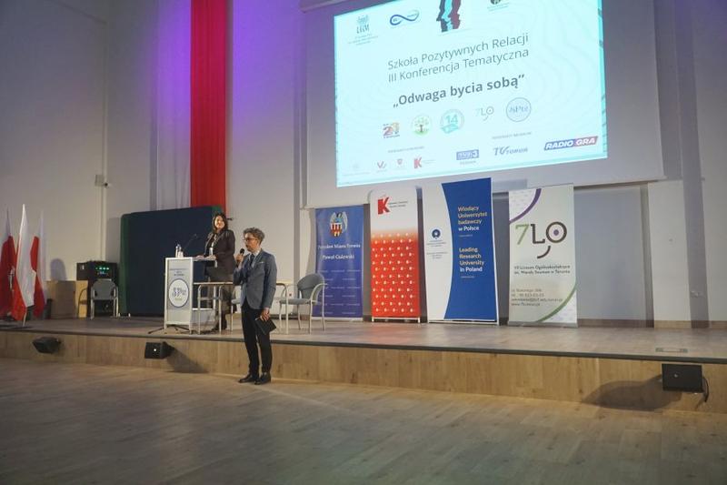 Przełamywanie lodów