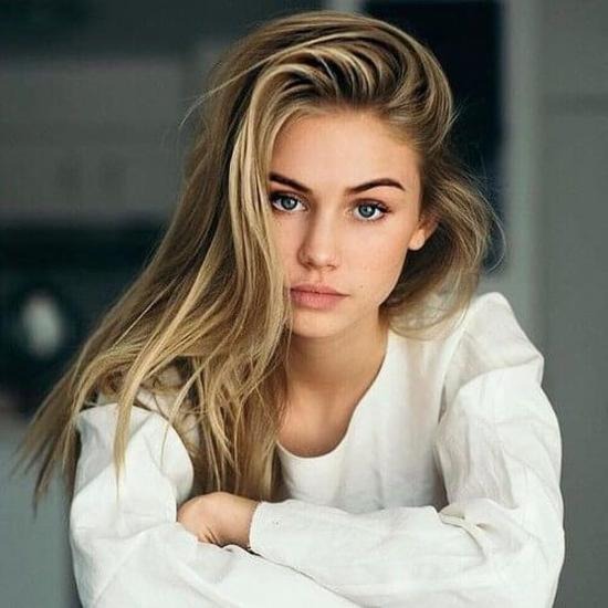 Brudny blond: jak uzyskać efekt dirty blonde i komu pasuje ten odcień?