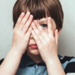 Jak wspierać rozwój emocjonalny dziecka? 7 prostych sposobów dla rodziców