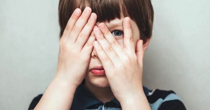 Jak wspierać rozwój emocjonalny dziecka? 7 prostych sposobów dla rodziców