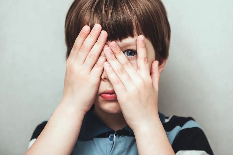 Jak wspierać rozwój emocjonalny dziecka? 7 prostych sposobów dla rodziców